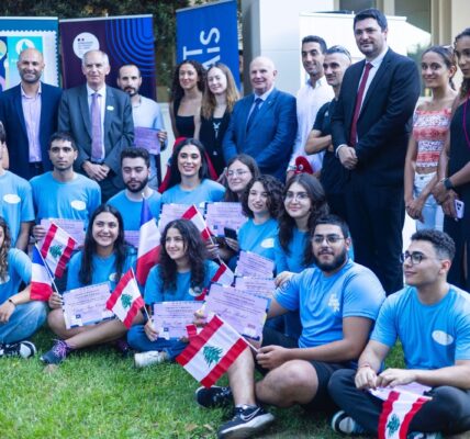 السفارة الفرنسية كرّمت المتطوعين اللبنانيين  المشاركين في تنظيم أولمبياد باريس 2024