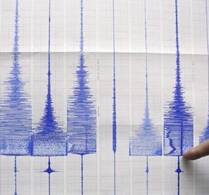 بالفيدديو هيئة الإذاعة والتلفزيون اليابانية: زلزال يهز فوكوشيما وقوته المبدئية تبلغ 7.1 درجة